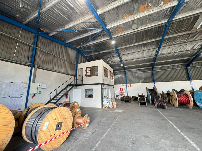 To Let Commercial Property for Rent in Neave Industrial Eastern Cape